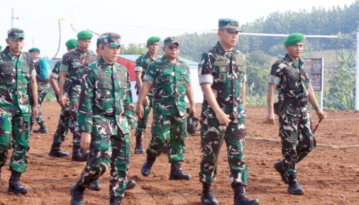 Pangdam IV/Diponegoro Kunker Ke Sejumlah Satuan Tempur dan Teritorial