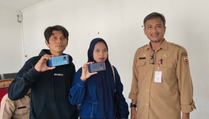 Stop Fotokopi e-KTP Disdukcapil Pemalang Ingatkan Bahaya Kebocoran Data, Gunakan IKD!