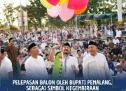Bupati Pemalang Lepas Balon Gembira dan Serahkan Kurban di Masjid Agung