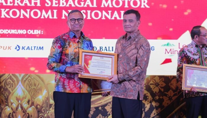 Melejit di Tingkat Nasional, Ahmad Luthfi Sabet Penghargaan Top Regional Leader 2026
