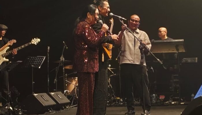 Tampil Memukau, Tiga Musisi Legendaris Hipnotis Pengunjung Buitenjazz Meet The Legends