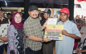 Cair Tunai! Bupati Pemalang Salurkan Rp660 Juta Bansos DBHCHT untuk Seribu Lebih Warga Watukumpul