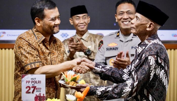 Pulang Kampung ke Batang, Ahmad Luthfi Ingatkan Esensi Jabatan dan Pengabdian Tanpa Batas