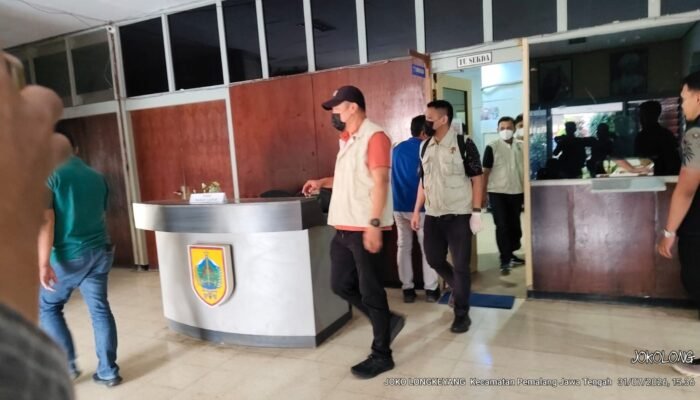 Kantor Sekda dan Kabag Umum Ikut Disasar KPK Usai Geledah Kantor Bupati Pemalang