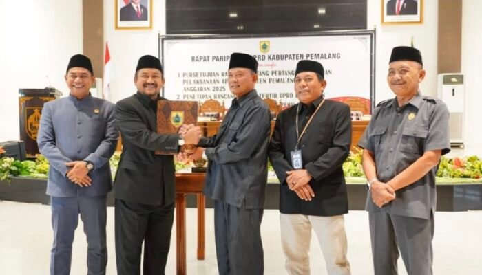 DPRD Pemalang Gelar Paripurna, Sahkan Laporan APBD 2025 dan Tata Tertib Baru   