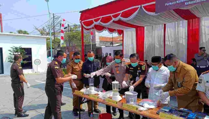 Kejari Brebes Tegaskan Komitmen Berantas Narkoba, Musnahkan Barang Bukti 30 Perkara
