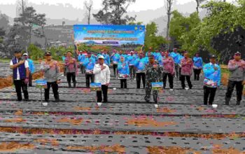 Polres Brebes Dan Pemkab Sinergi Gelar Penanaman Bawang Putih Serentak Dukung Program Swasembada Pangan Nasional