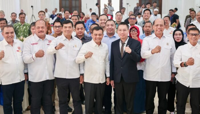Lantik PTMSI Jateng, Ahmad Luthfi Targetkan Kebangkitan Prestasi Tenis Meja