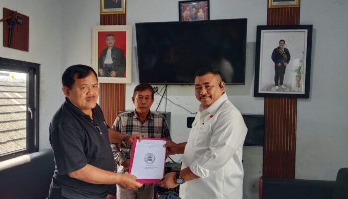 Kejutan ! Dr. Imam Subiyanto Resmi Ambil Formulir Caketum PTMSI Pemalang