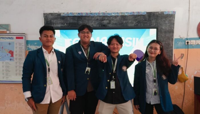 Mahasiswa KKN Undip Kenalkan Teknologi pada Anak Desa Gandu