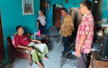 Camat Comal Turun Gunung, Aksi Kemanusiaan untuk Jurnalis Pemalang Sakit Ginjal