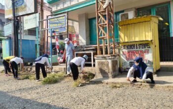 Camat Ajak Lintas Sektoral Bersatu, Aksi Nyata Bersihkan Kawasan Sub Terminal Comal
