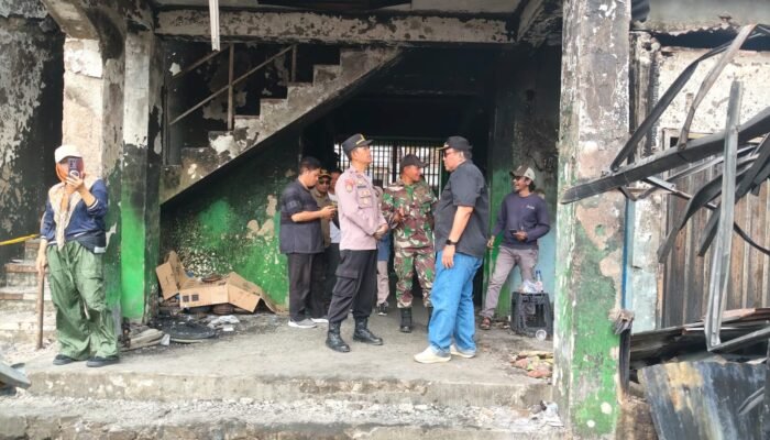Pasar Belik Terbakar, Camat dan Forkopimcam Cek Lokasi