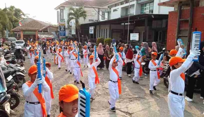 Parade Marching Band Gbf 2026 Meriahkan Bumiayu, Start Dari Pendopo Eks Kawedanan Finis Di Lapangan Asri