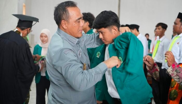 Plt Bupati Pemalang Suport Mahasiswa Baru ITB Adias: Jangan Cuma Cerdas, Harus Berkarakter!