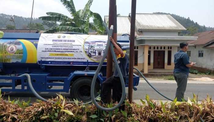 Sapa Kekeringan Warga Gombong, DPPKP Pemalang Turunkan Bantuan Air Bersih