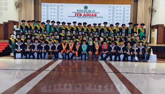 Momen Bersejarah, ITB ADIAS Pemalang Menggelar Wisuda Ke-23 Sarjana dan Wisuda Perdana Magister (S2).