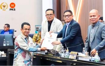 Rizal Bawazier PKS Sampaikan Pandangan RUU Kadin di Baleg DPR