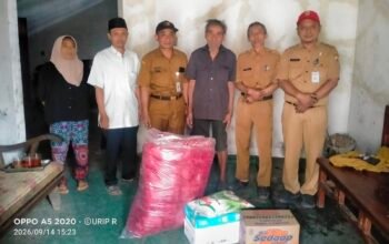 Rumah Warga Mendelem Terbakar, BPBD dan Pemerintah Kecamatan Belik Bergerak Cepat Salurkan Bantuan