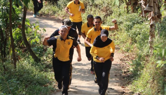 Gelar Hash Run, Kapolres Kendal: Upaya Jaga Kebugaran Fisik Personel