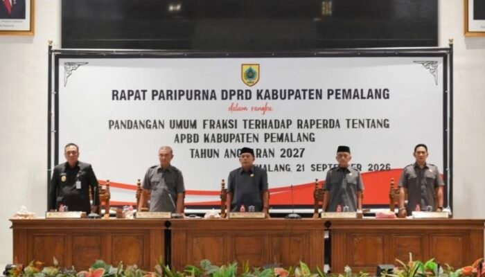Gelar Rapat Paripurna, DPRD Pemalang Sampaikan Pandangan Umum RAPBD 2027