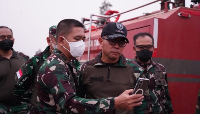 Penanganan Karhutla Sektor Selatan Kalbar Diperkuat, TNI Alihkan Perkuatan Pasukan