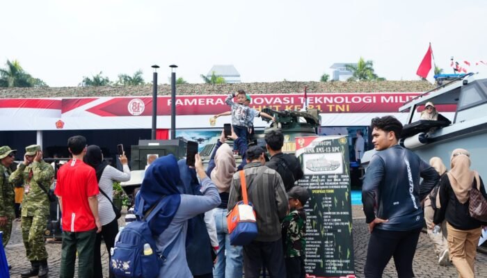 TNI Gelar Pameran Alutsista Tiga Matra di Silang Monas