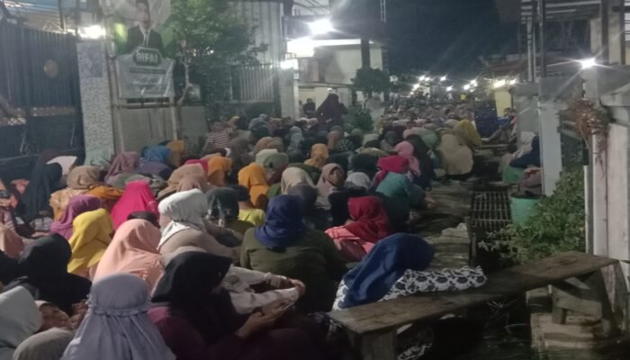 1.500 Emak-emak Setia Dukung Rifai di Pilkades Tasikrejo Pemalang: ‘Sang Penjaga Sekolah’ Baik Hati