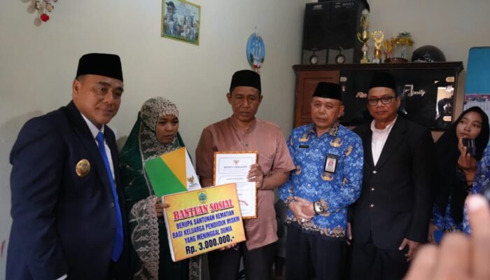 Melayat Ke Rumah Duka, Plt Bupati Pemalang Nurkholes Tegas “Usut Tuntas Kasus Dugaan Perundungan Siswa di Kebondalem, Tak Ada Toleransi Bagi Bullying.