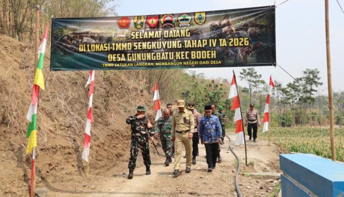Akses Jalan Baru Dibuka, TMMD Sengkuyung IV di Desa Gunungbatu Pemalang Resmi Dimulai