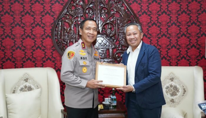 Ungkap Kasus Pig Butchering Scam Ditressiber Polda Jateng Terima Penghargaan Dari FBI
