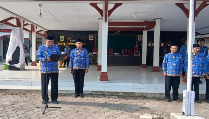 Pimpin Upacara Hari Kesaktian Pancasila, Camat Belik Tekankan Pembentukan Karakter Pelajar