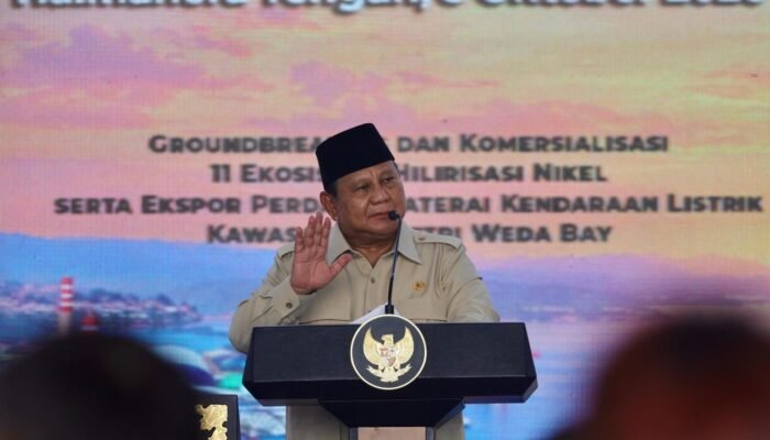 Resmikan Ekspor Perdana Baterai EV di IWIP, Prabowo Tepis Ramalan Ekonomi RI Kolaps